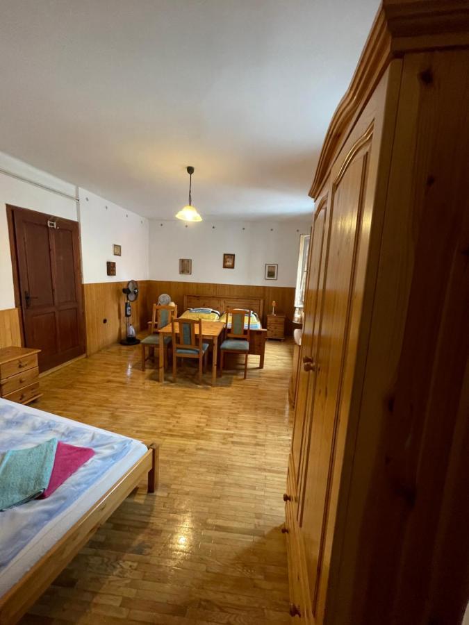 Bed and Breakfast Katalinkert Panzio Дьєр Екстер'єр фото