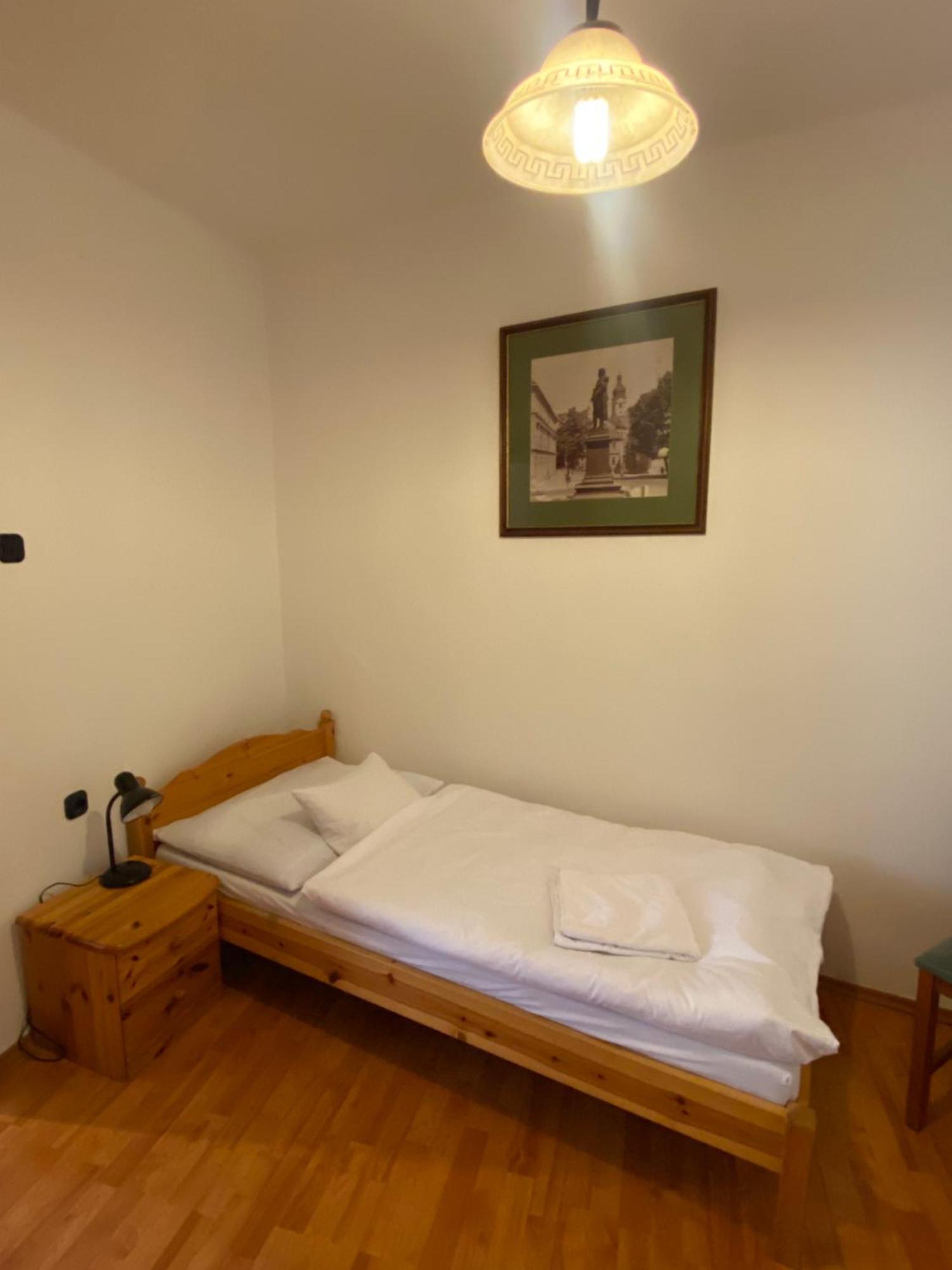 Bed and Breakfast Katalinkert Panzio Дьєр Екстер'єр фото