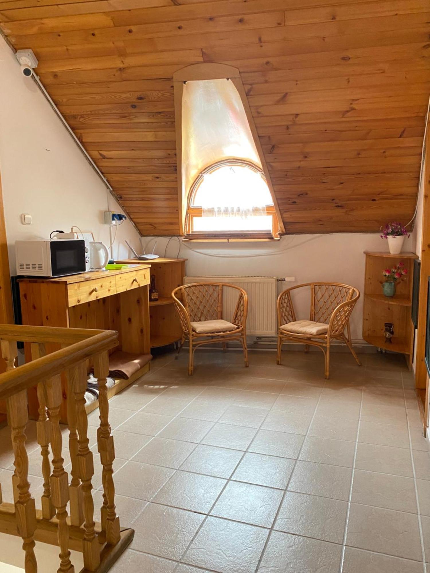 Bed and Breakfast Katalinkert Panzio Дьєр Екстер'єр фото