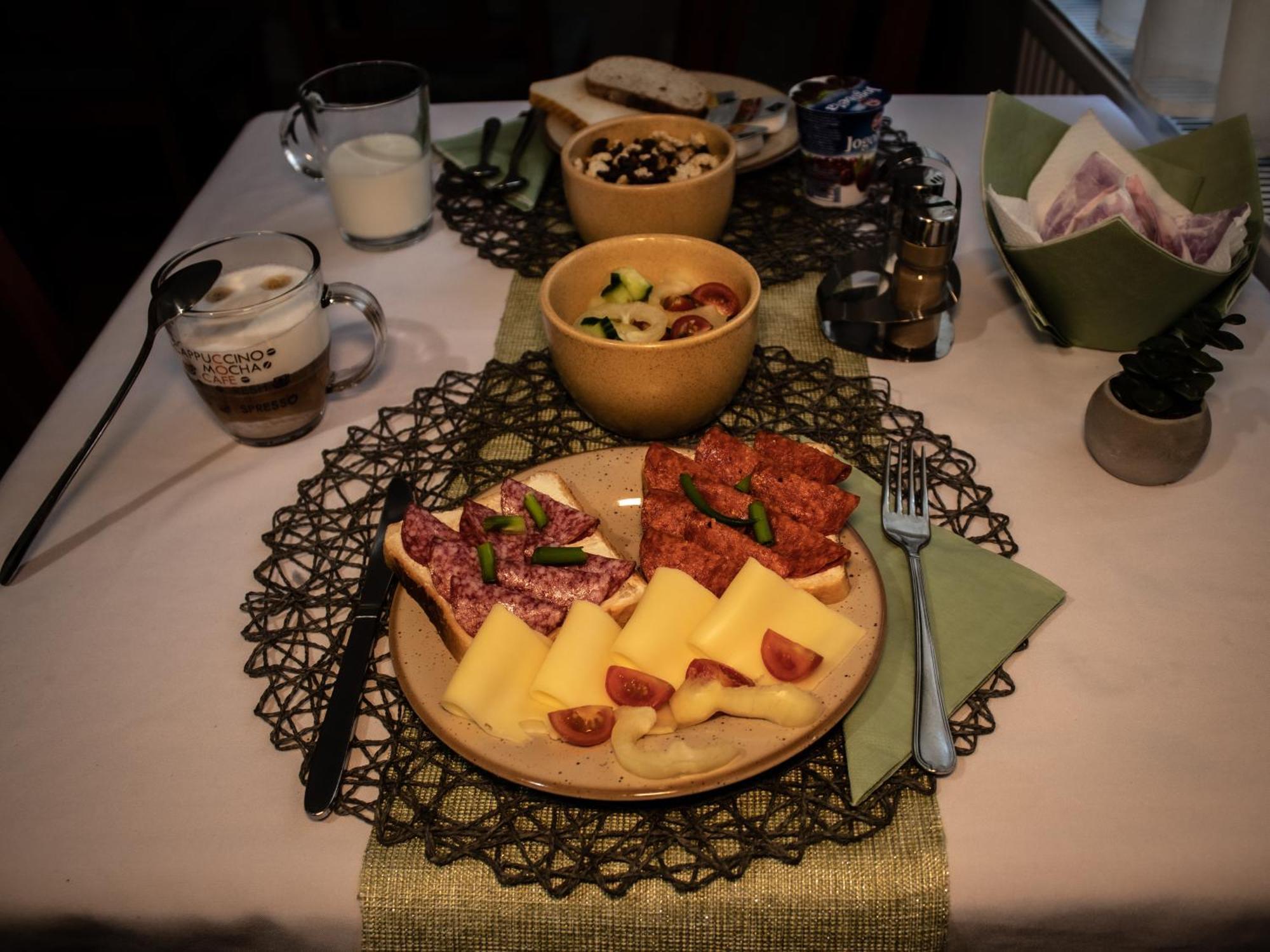 Bed and Breakfast Katalinkert Panzio Дьєр Екстер'єр фото
